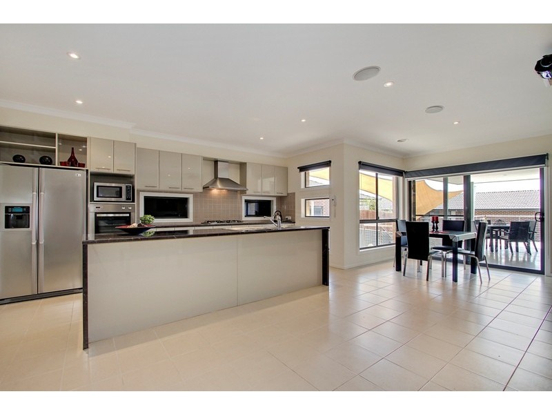75 Larbert Road, Mooroolbark VIC 3138