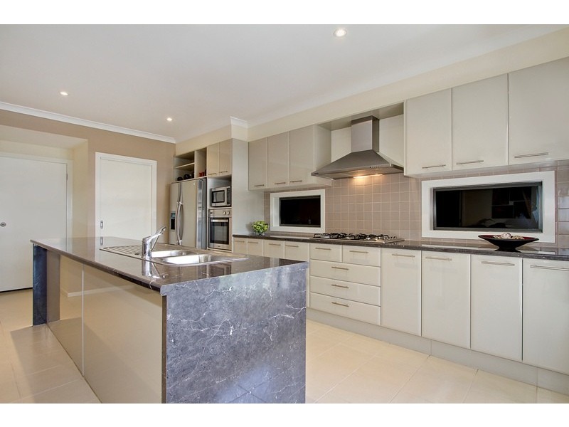 75 Larbert Road, Mooroolbark VIC 3138