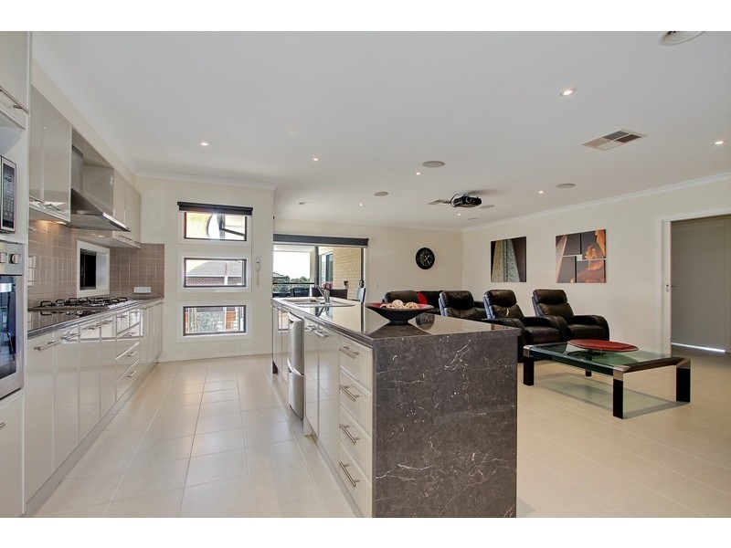75 Larbert Road, Mooroolbark VIC 3138