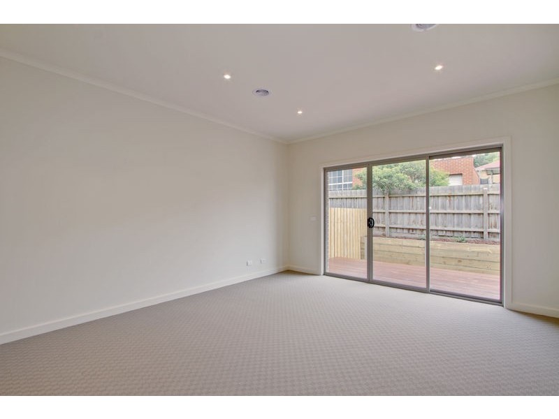 2/7 Nicholas Street, Lilydale VIC 3140