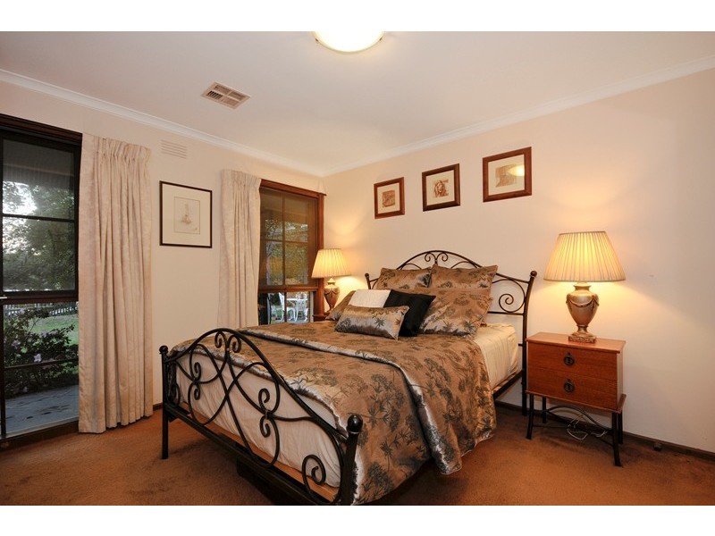 47 Oak Tree Road, Croydon North VIC 3136