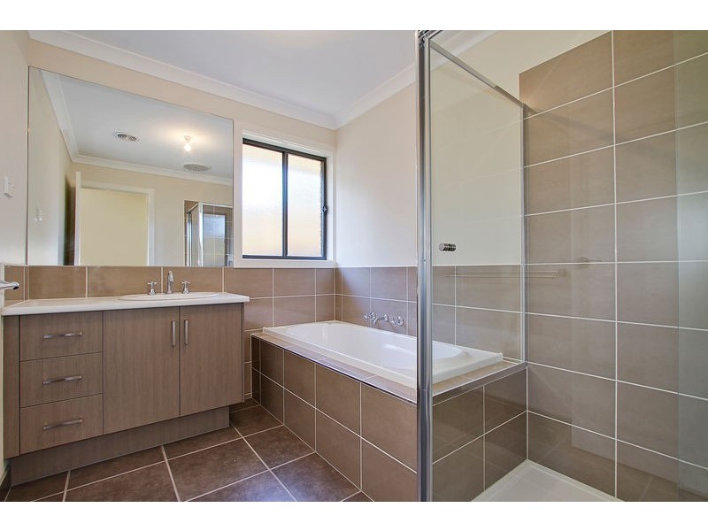 2/7 Crestway, Lilydale VIC 3140