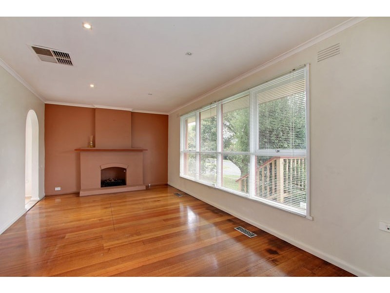 49 Taylor Road, Mooroolbark VIC 3138