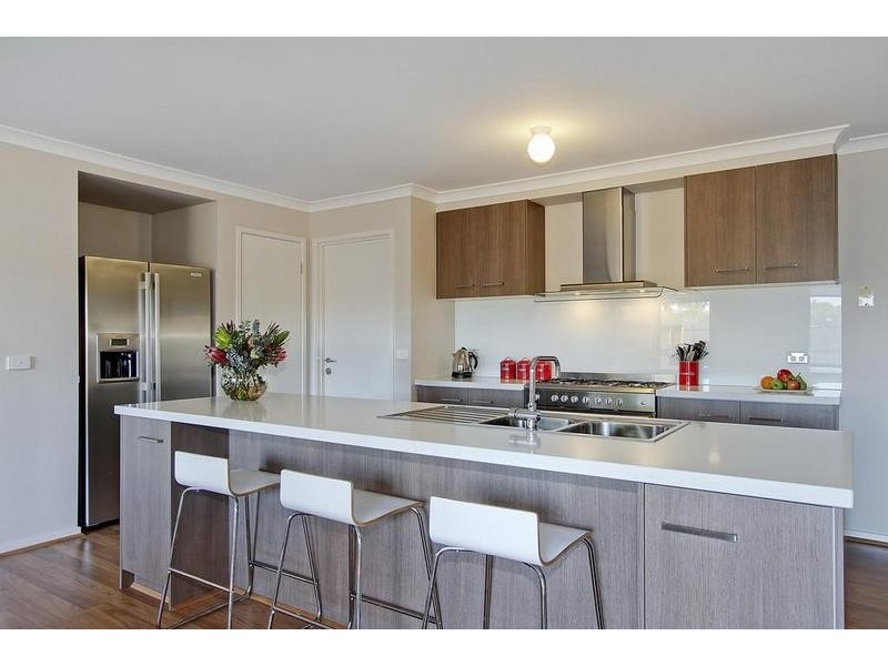 35 Bennison Street, Croydon VIC 3136