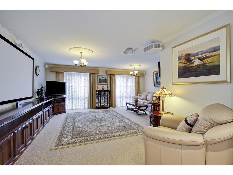 16 Regency Drive, Kilsyth South VIC 3137