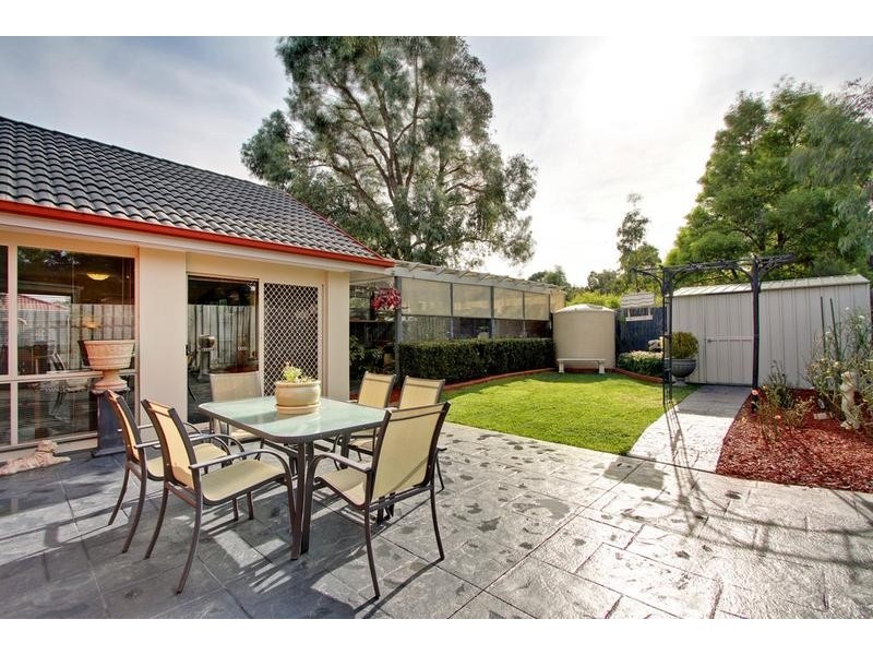 16 Regency Drive, Kilsyth South VIC 3137