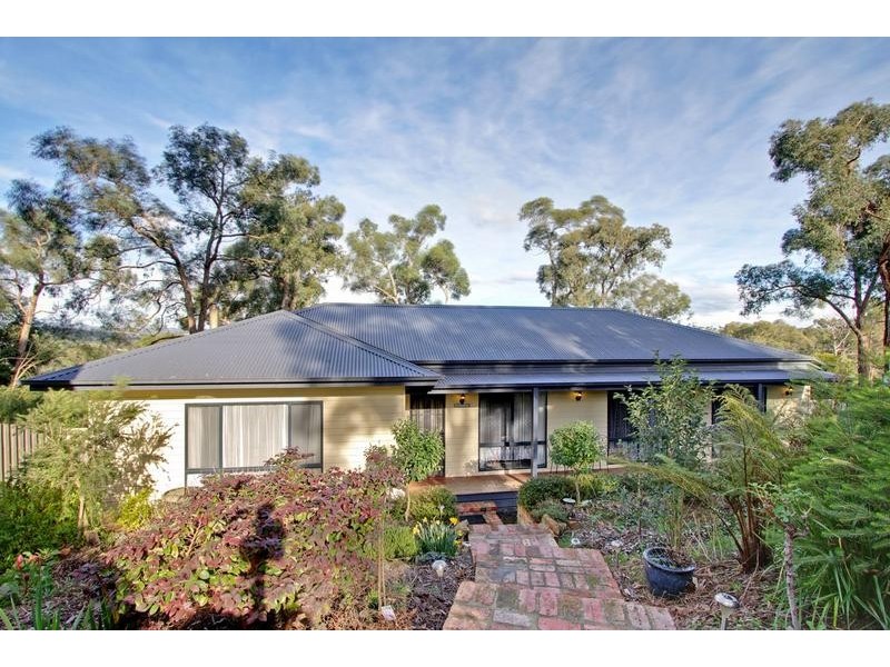 34 Old Warburton Hwy, Seville East VIC 3139