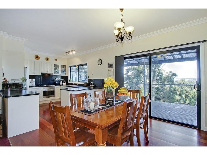 34 Old Warburton Hwy, Seville East VIC 3139