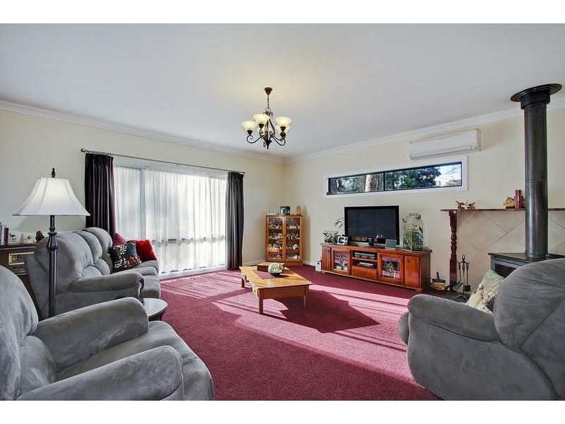 34 Old Warburton Hwy, Seville East VIC 3139