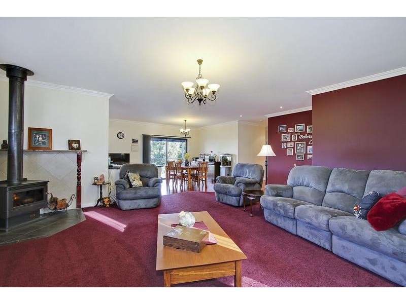 34 Old Warburton Hwy, Seville East VIC 3139
