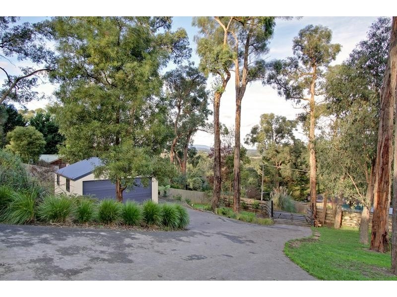 34 Old Warburton Hwy, Seville East VIC 3139