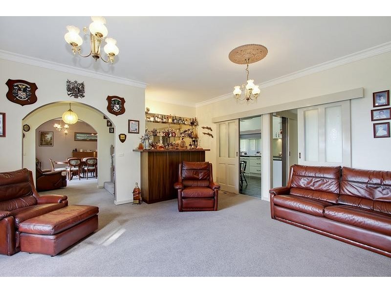 31 Glen Avenue, Croydon VIC 3136