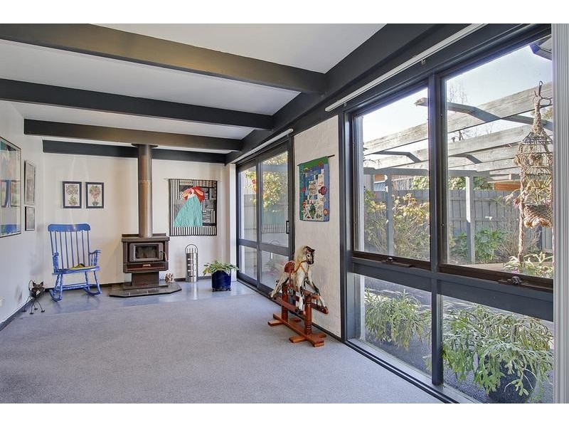1 Woodpecker Pass, Chirnside Park VIC 3116