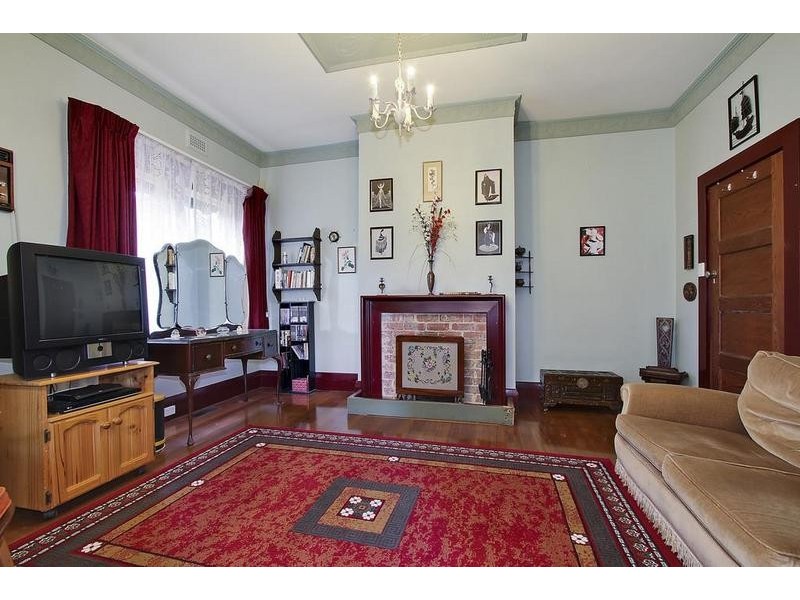 2 The Terrace, Croydon VIC 3136