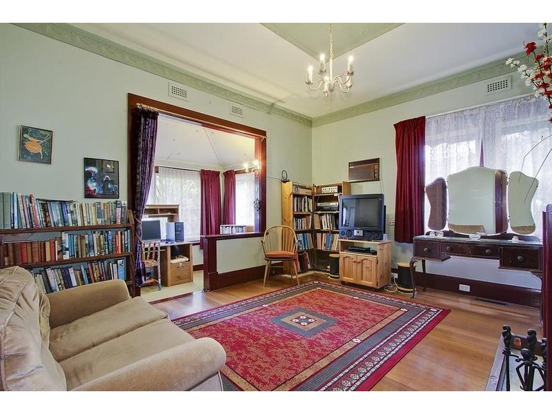 2 The Terrace, Croydon VIC 3136