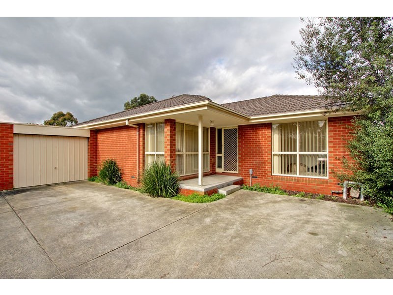 3/8 Swanley Avenue, Bayswater North VIC 3153