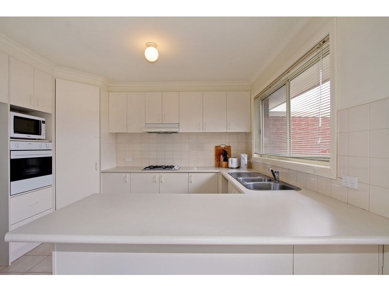 3/8 Swanley Avenue, Bayswater North VIC 3153