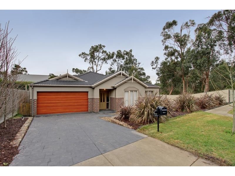 35 Sebire Avenue, Wandin North VIC 3139