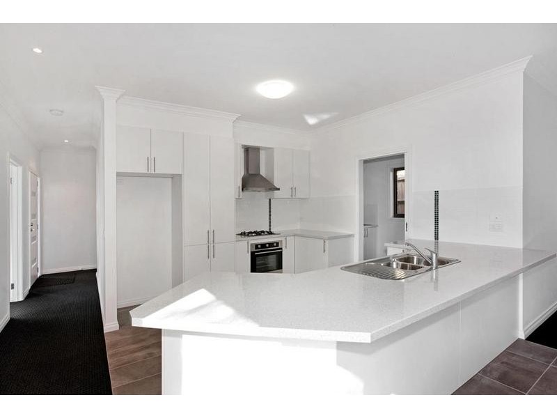 2/22 Bowen Road, Lilydale VIC 3140