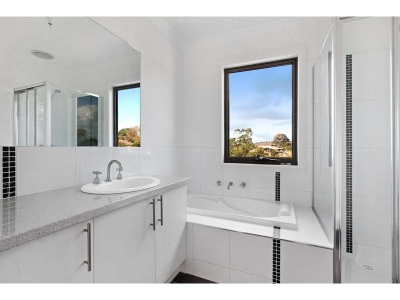 2/22 Bowen Road, Lilydale VIC 3140