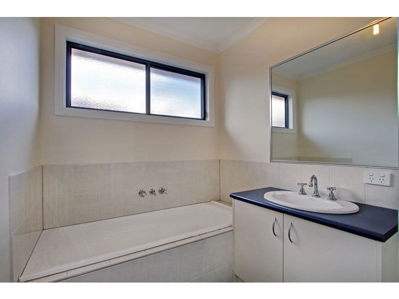 2/38 Pascoe Avenue, Croydon VIC 3136