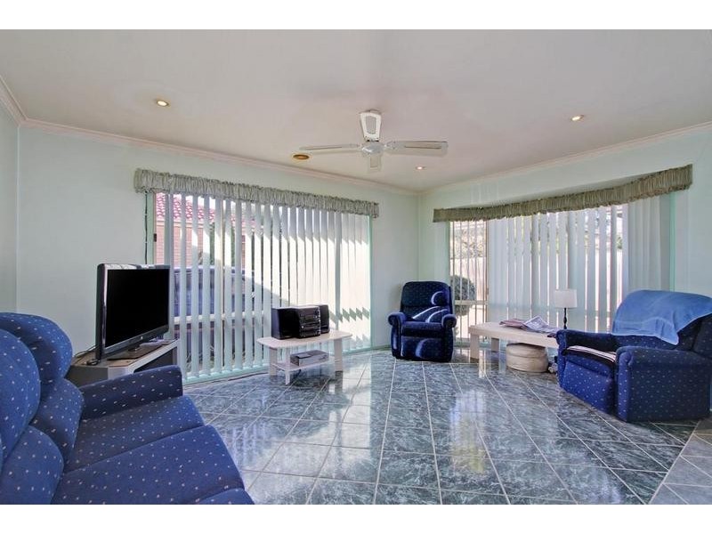 2/26 Haig Street, Croydon VIC 3136