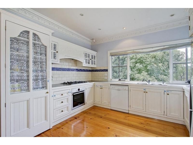 8 Rose Court, Croydon VIC 3136