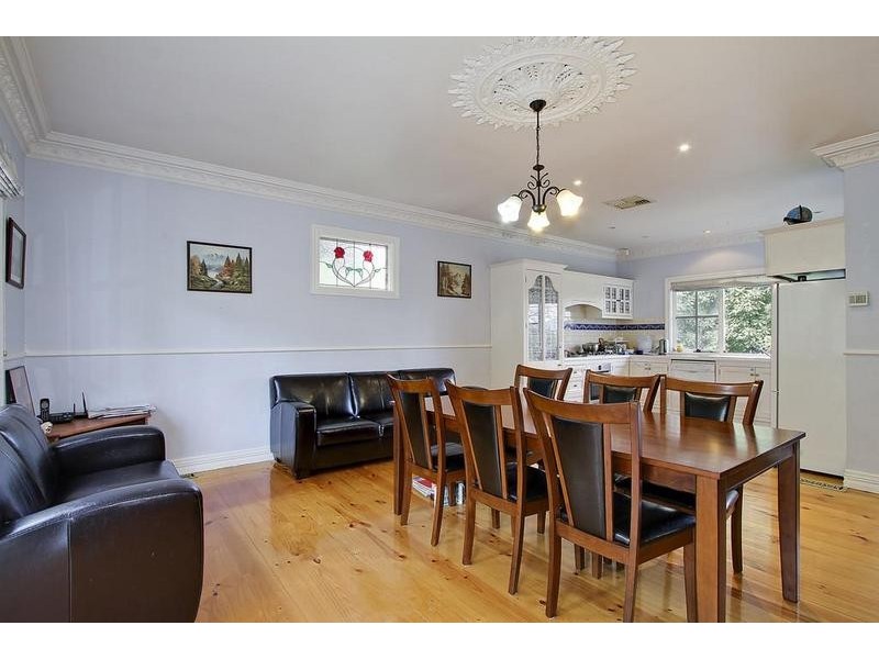 8 Rose Court, Croydon VIC 3136