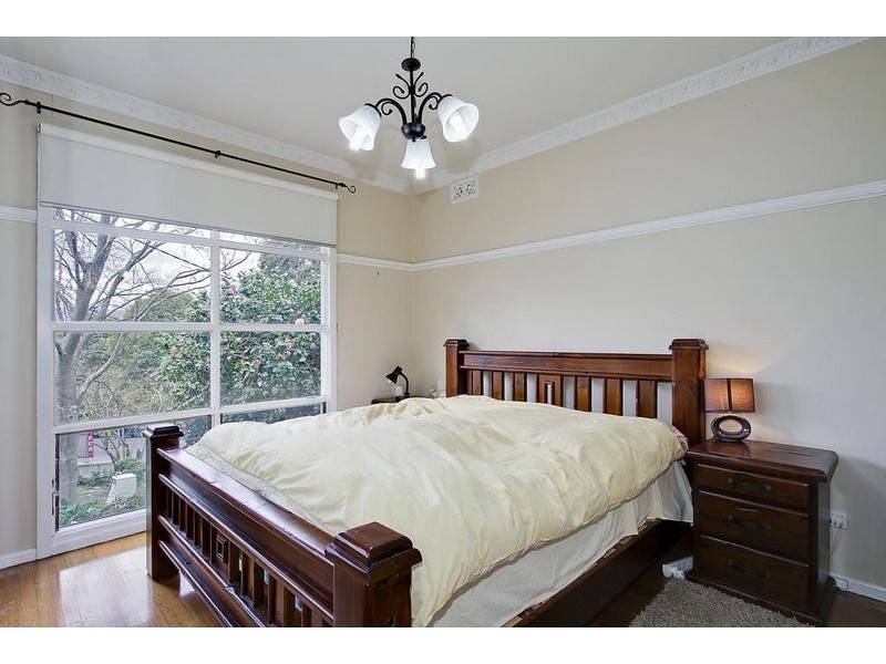 8 Rose Court, Croydon VIC 3136