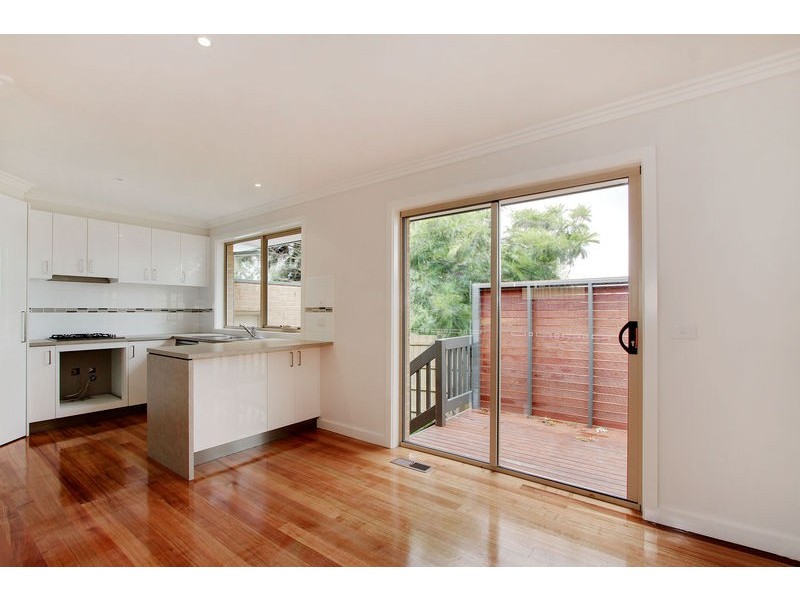 2/116 Belmont Road East, Croydon South VIC 3136