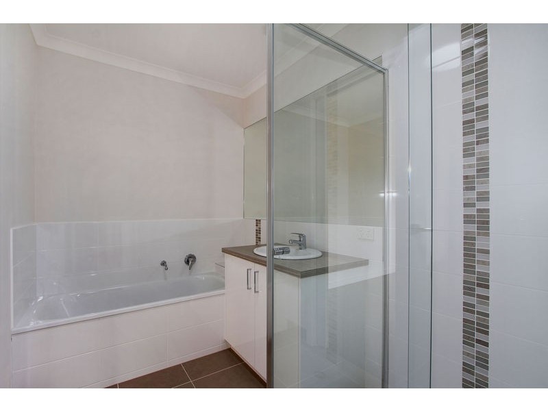 2/116 Belmont Road East, Croydon South VIC 3136