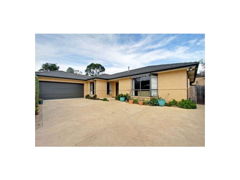 40a Cardigan Road, Mooroolbark VIC 3138