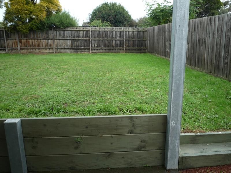 1/37 Pinoak Drive, Yarra Glen VIC 3775