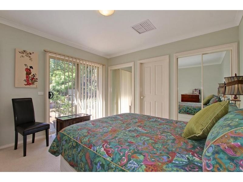 2/2 Edith Avenue, Croydon VIC 3136