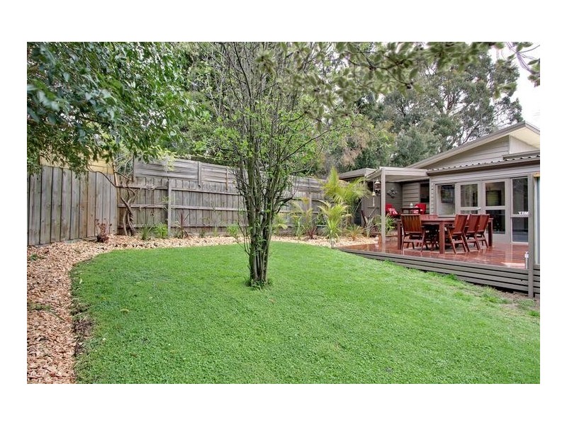 6 Douglas Parade, Croydon VIC 3136