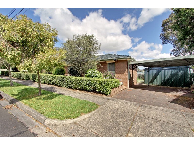 7 Central Avenue, Croydon South VIC 3136