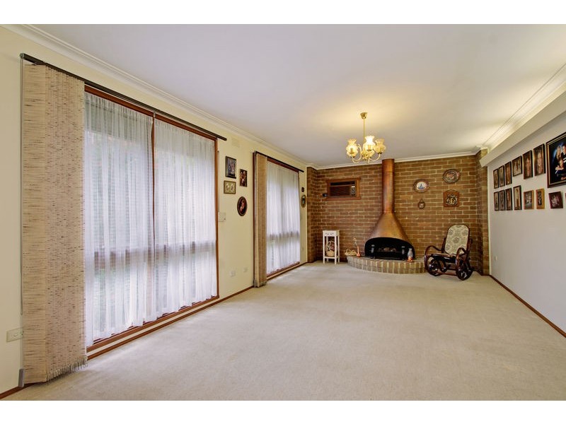 7 Central Avenue, Croydon South VIC 3136