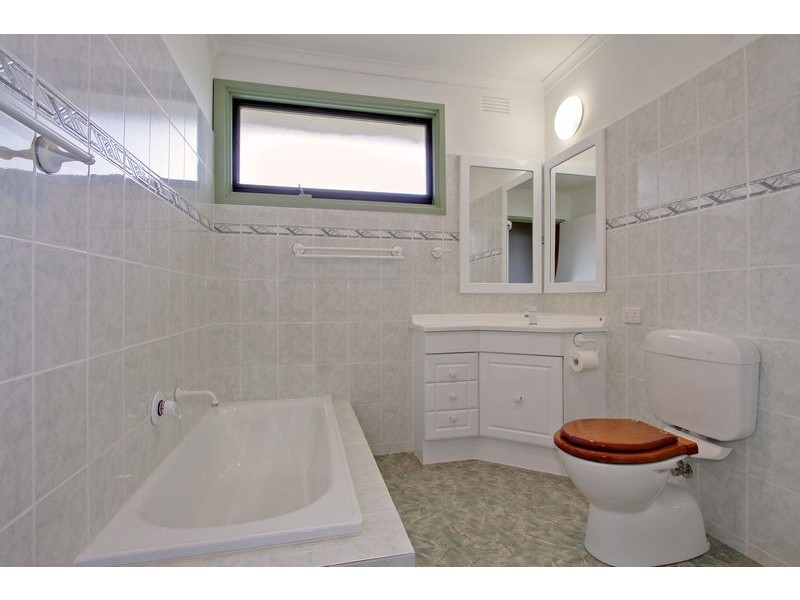 7 Central Avenue, Croydon South VIC 3136