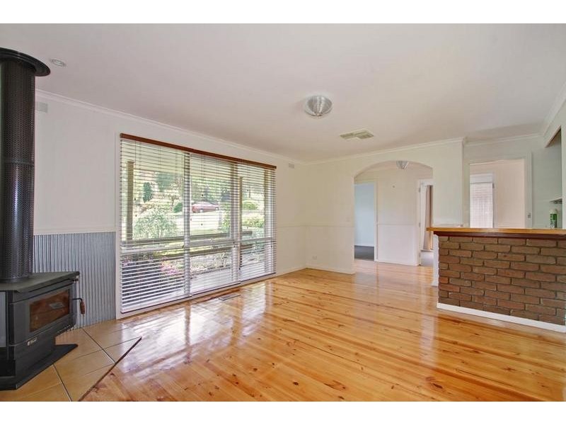 34 Landscape Drive, Mooroolbark VIC 3138