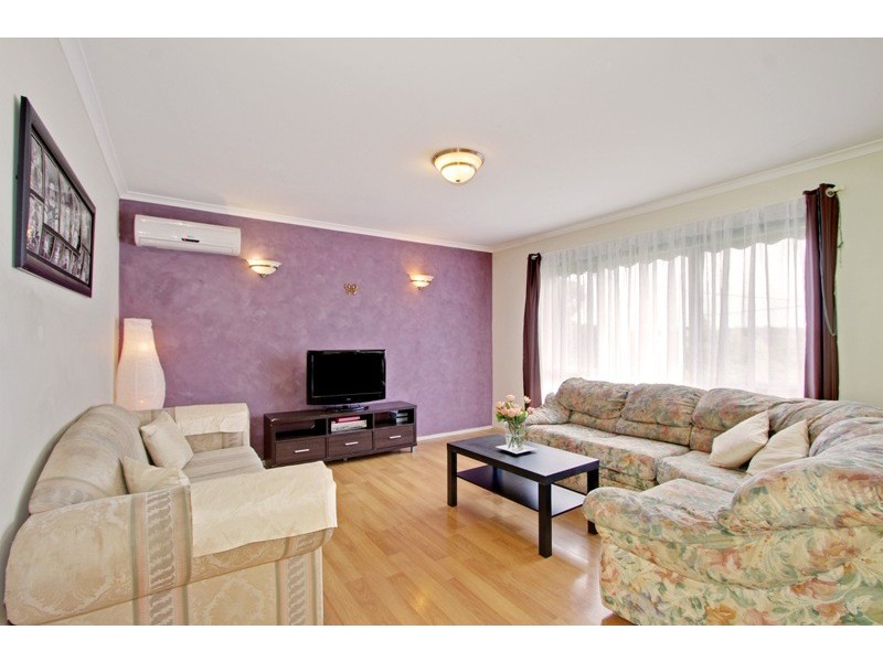 6 Hedwig Drive, Mooroolbark VIC 3138