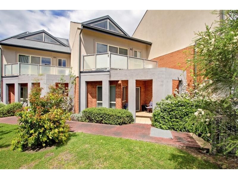 88/13-15 Hewish Road, Croydon VIC 3136