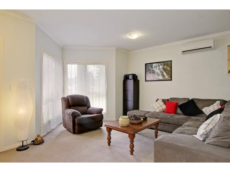 88/13-15 Hewish Road, Croydon VIC 3136