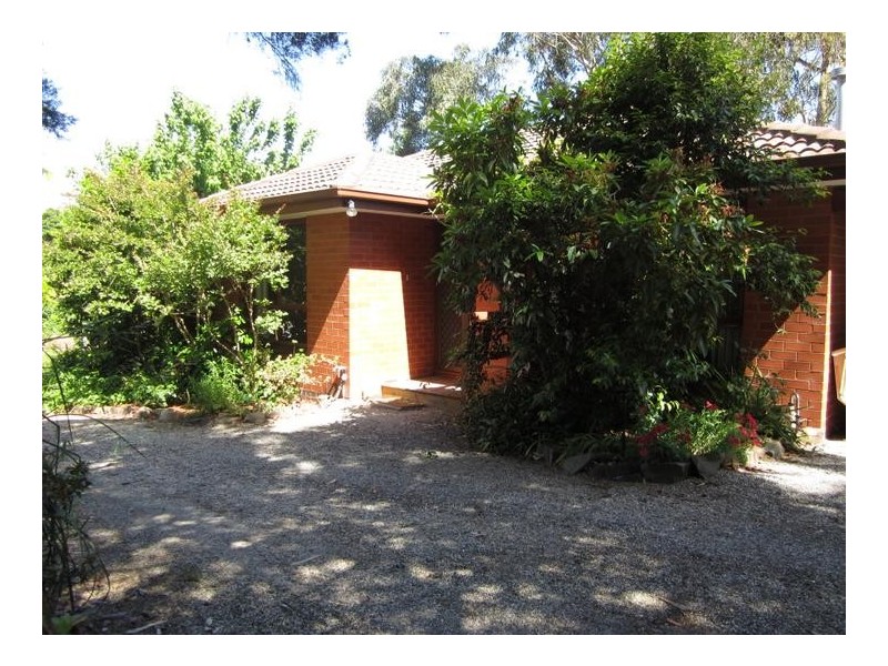 2/79 Lusher Road, Croydon VIC 3136