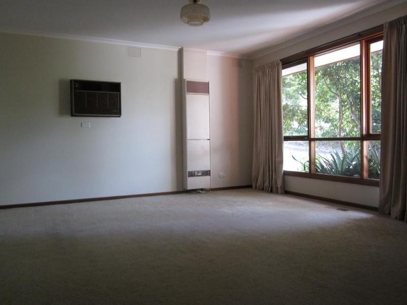 2/79 Lusher Road, Croydon VIC 3136