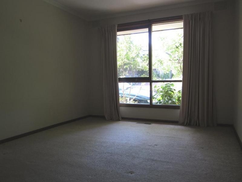 2/79 Lusher Road, Croydon VIC 3136