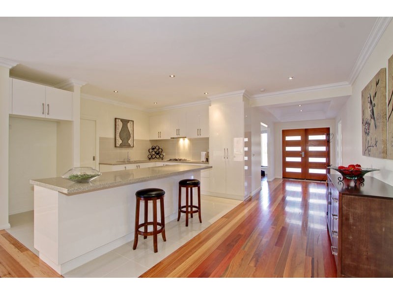 9 Scurry Drive, Croydon VIC 3136