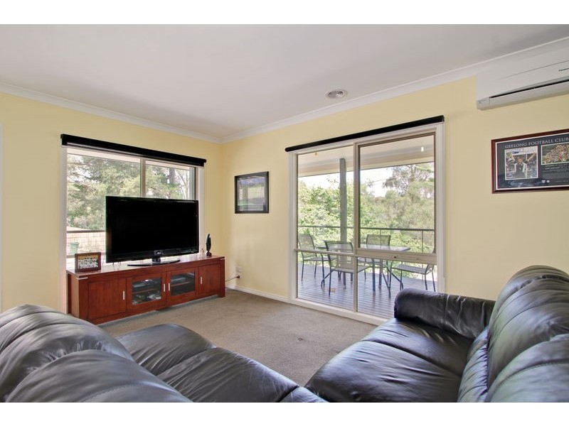 22 Old Warburton Road, Seville VIC 3139