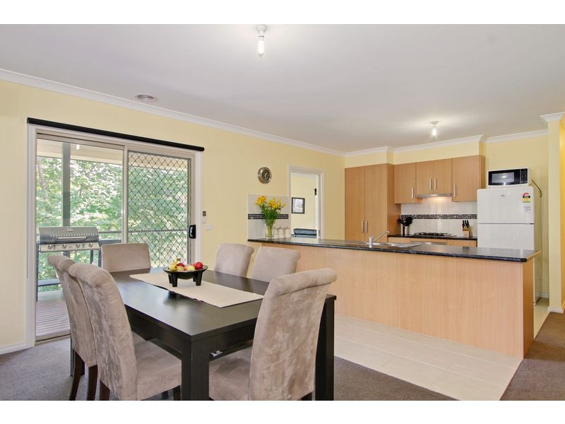 22 Old Warburton Road, Seville VIC 3139