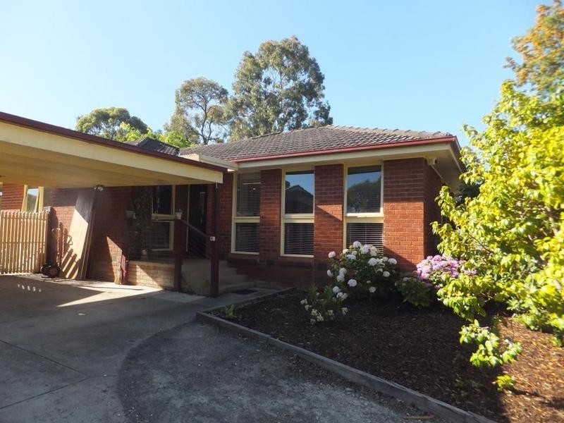 13 Rozelle Avenue, Ringwood East VIC 3135