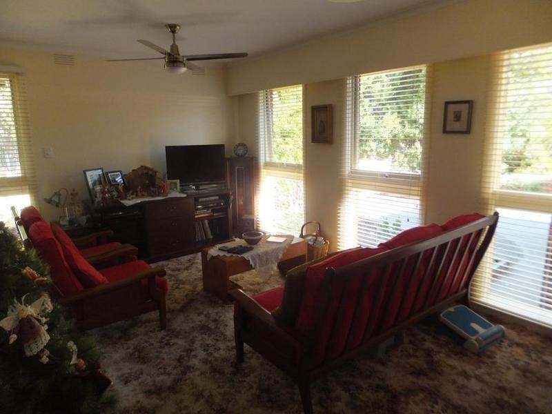 13 Rozelle Avenue, Ringwood East VIC 3135